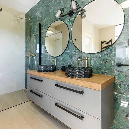 Awesome Home In Kastel Stari With Sauna Tatil Evi *