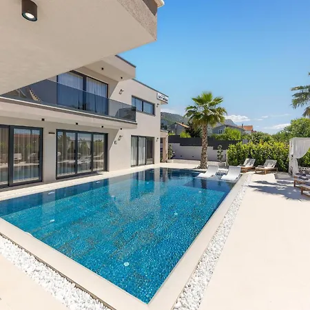 Awesome In With Kitchen Kaštel Stari